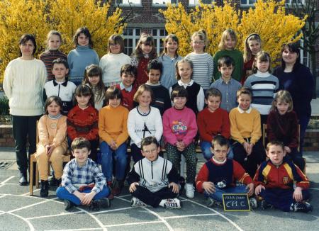 Classe de Mme DELACOURT- 1999-00