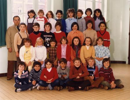 Classe de Mr LARGILLIERE - 1981-82
