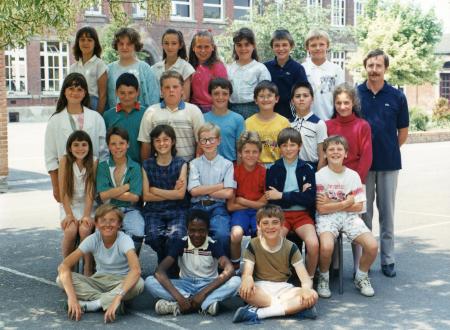 Classe de Mr DELESALLE - 1988-89