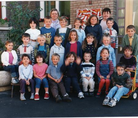 Classe de Mme SEMENS - 2001-02