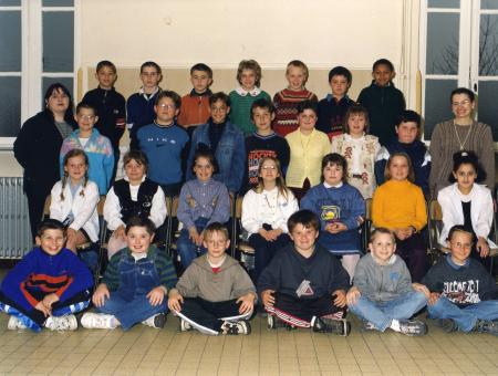 Classe de Mme KRAWCZYK - 1998-99