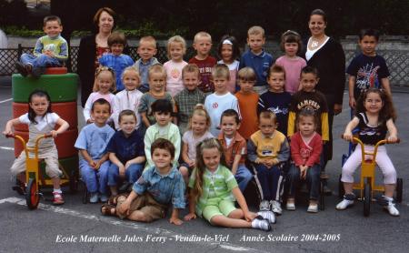 Classe de Mme SKWAREK - 2004-05