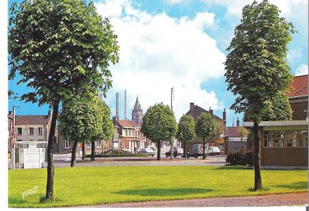 La place Roger Salengro en 1984